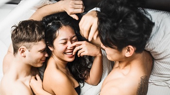 Best Time for Couple Looking for Threesome